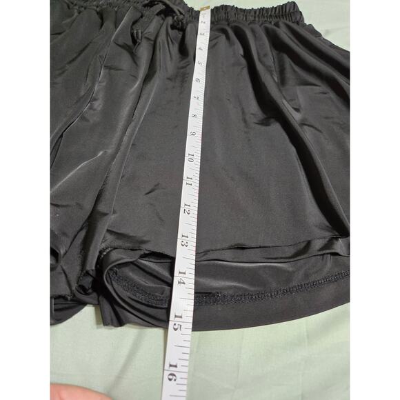 Unknown brand xl women's black flutter shorts - Picture 6 of 6